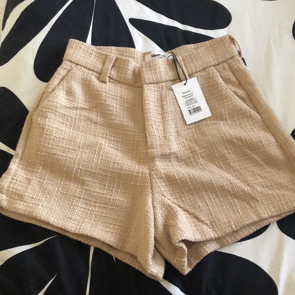 LAST DAY ON POSH Showpo Melbourne Twill Two Piece Short Set in Stone Size US 6 - Picture 2 of 4